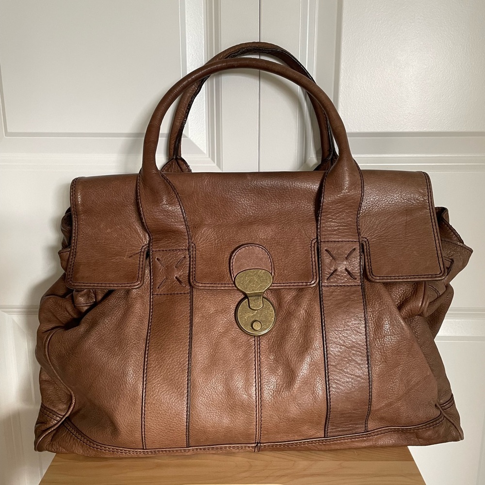 Shoulder bag. Brown leather
